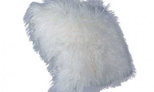 Tibetan lammeskinds pude, hvid, 50cm.
