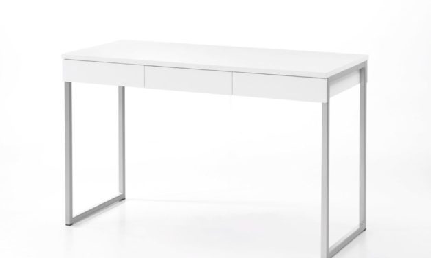 Function Plus skrivebord – Hvidt træ, m. 3 skuffer