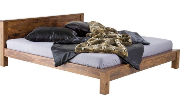 KARE DESIGN Latino seng i sheesham træ 180 x 200 cm.