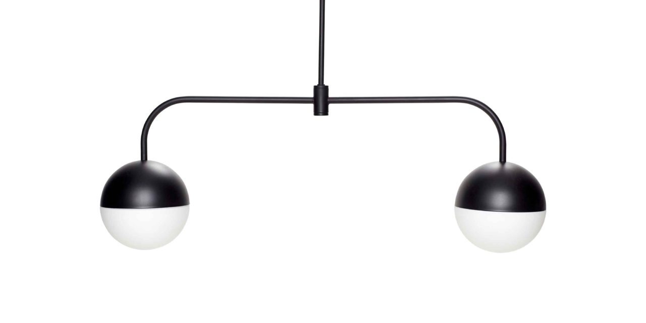 HÜBSCH loftlampe – sort/opal hvid, metal/glas