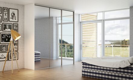 Tidsløse skydelåger i spejl og aluminium fra det kendte mærke DecoSlide