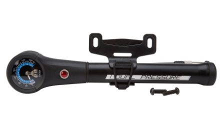 BBB pumpe DualPressure til dæk og støddæmpende for- og baggaffel