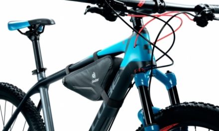 Deuter Front Triangle Bag – Steltaske – Sort – 1,3 Liter