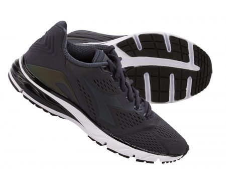 Diadora – Mythos Blushield Hip 3 – Løbesko – Dame – Sort/hvid