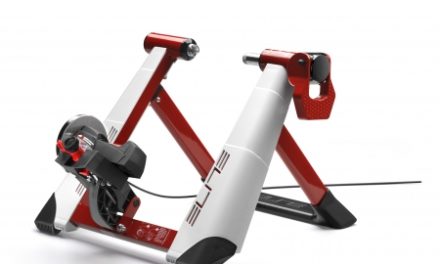 Elite Novo Force Deluxe – Hometrainer med tilbehørspakke – Hvid/Rød