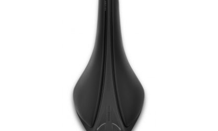 Fizik Arione R3 k:ium Versus Evo – Sadel – Sort