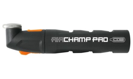 Minipumpe CO2 SKS AirChamp Pro med 16 gram patron