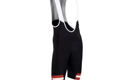 Sugoi Evolution – Bib shorts med pude – Sort/rød