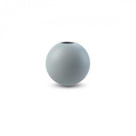Cooee Design Vase – Ball Dusty Blue 8 cm fra Cooee Design